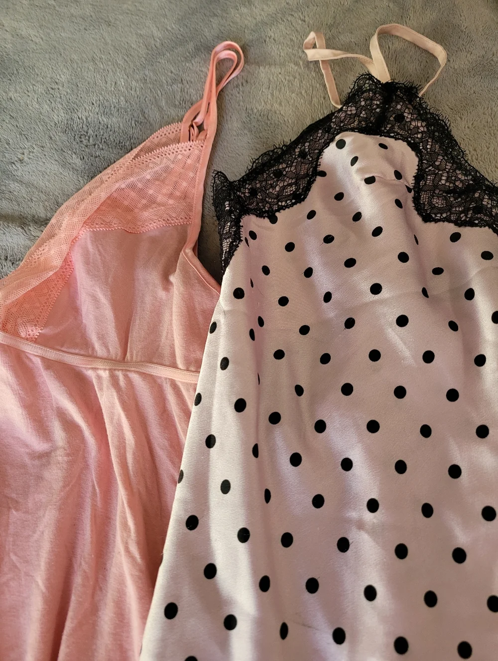 Victoria's Secret 2 Ladies Nightgown Med Pink Polka Dots And Solid Pink EUC Sexy - Picture 1 of 16